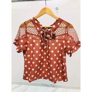 blusa social manga curta de bolinha moda feminina