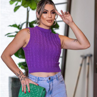Cropeed em modal estilo garrafinha com detalhe em tranças