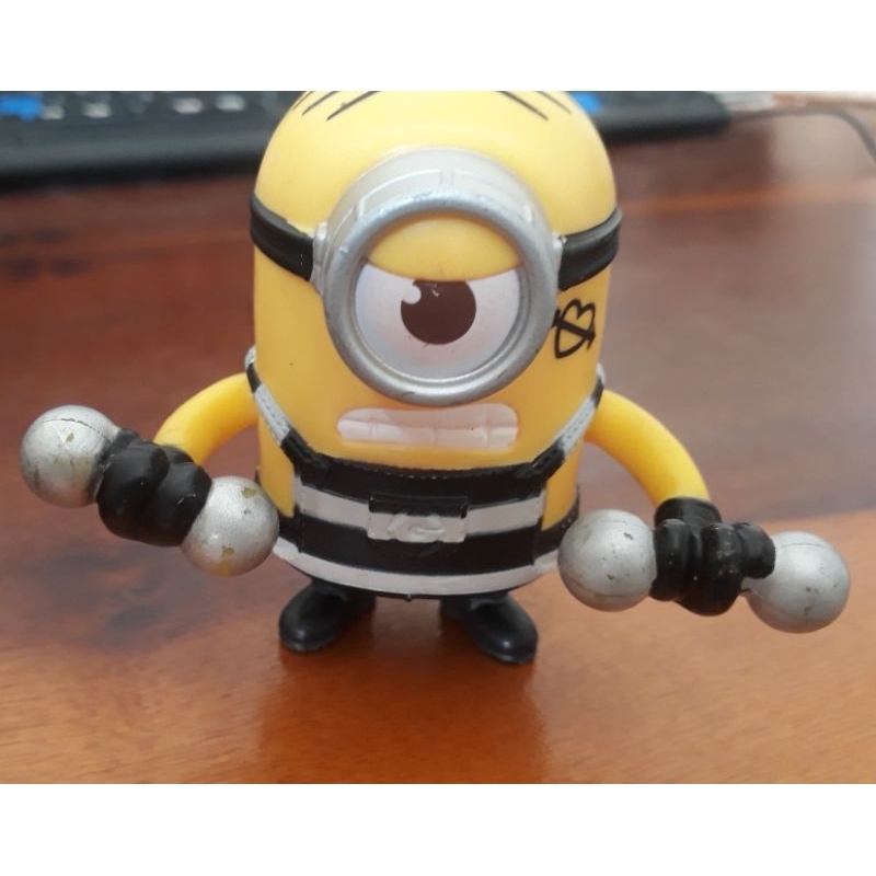 Minion Peso Pesado Prisioneiro Mcdonald's + Minion com Bazuca de Tinta e Apito (quebrado)