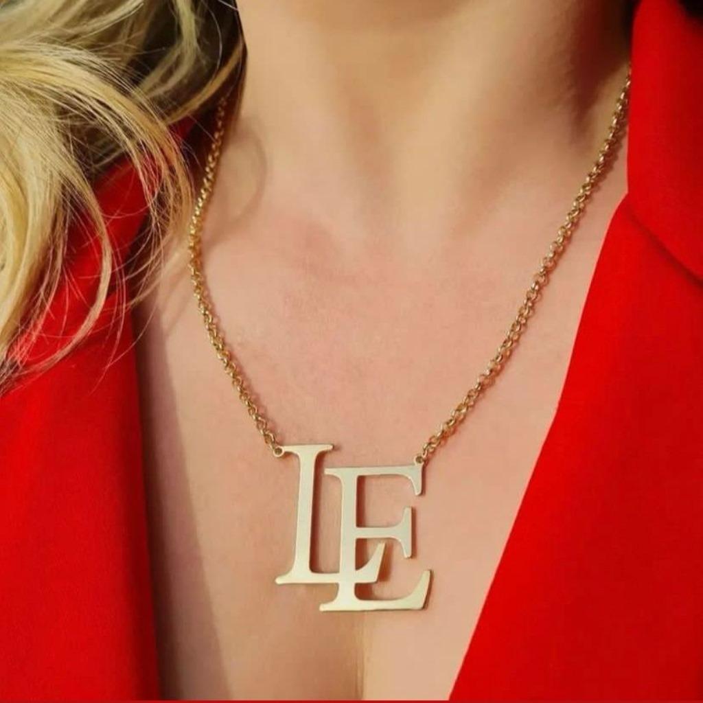 Colar Feminino Banhado Folheado A Ouro 18k Monograma Dourado Com Iniciais Do Nome em Oferta na Shopee