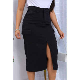 Saia Jeans Cargo Midi Com Fenda na Frente e Bolso Lateral