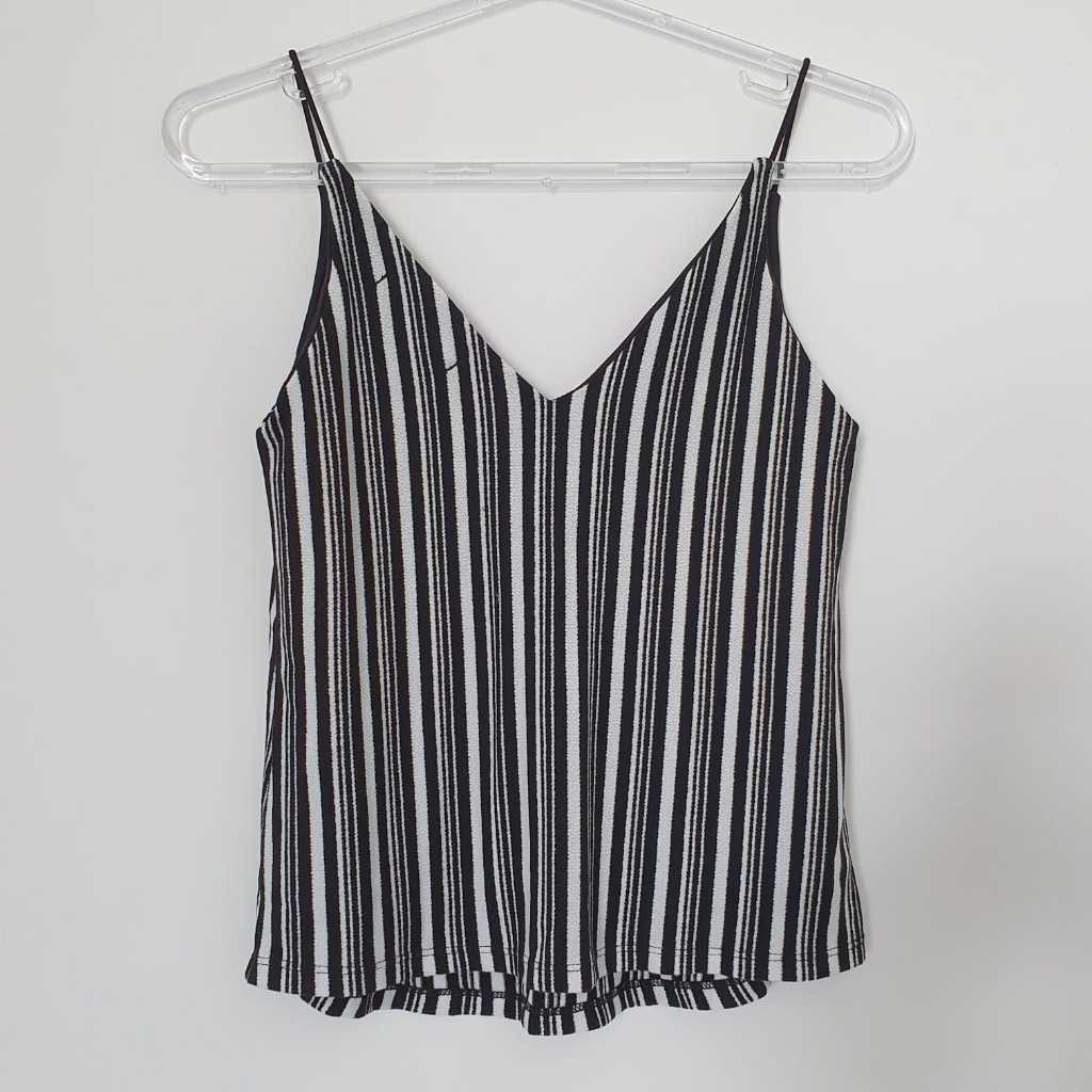 Blusa Camiseta Regata Feminina Listrada Preto e Branco Verão - PP