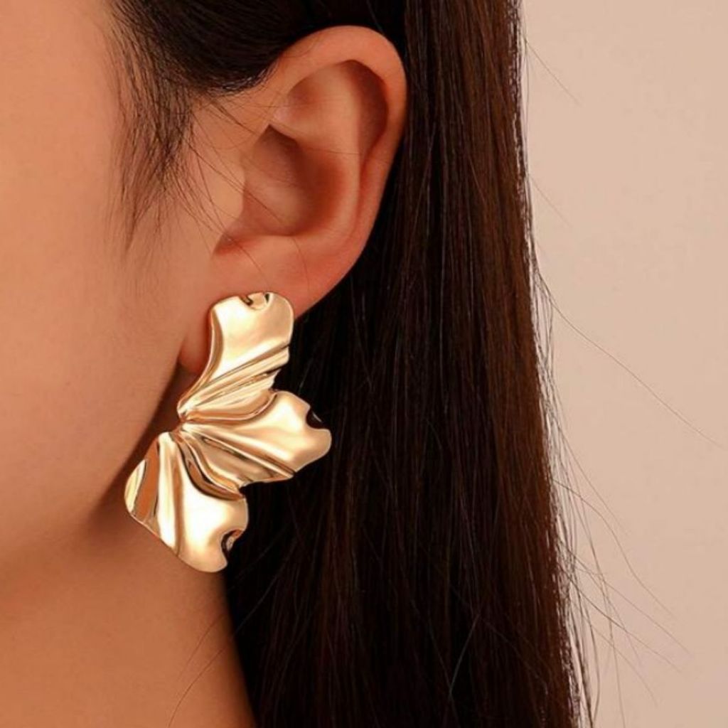 1 par Brincos de orelha fashion Aço inoxidável em forma de flor para mulheres para decoração diária em Oferta na Shopee