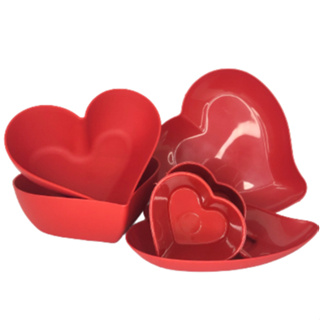 Kit 2 Pratinhos Coração Plástico + 2 Cumbucas Coração Plástico + 2 Xícaras Coração Acrílico em Oferta na Shopee