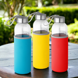 Garrafa de Vidro Squeeze com luva em neoprene soft shell 520ml em Oferta na Shopee