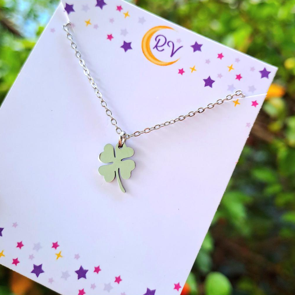 Colar Pingente Trevinho Trevo de 4 Folhas da Sorte Aço Inoxidável em Oferta na Shopee