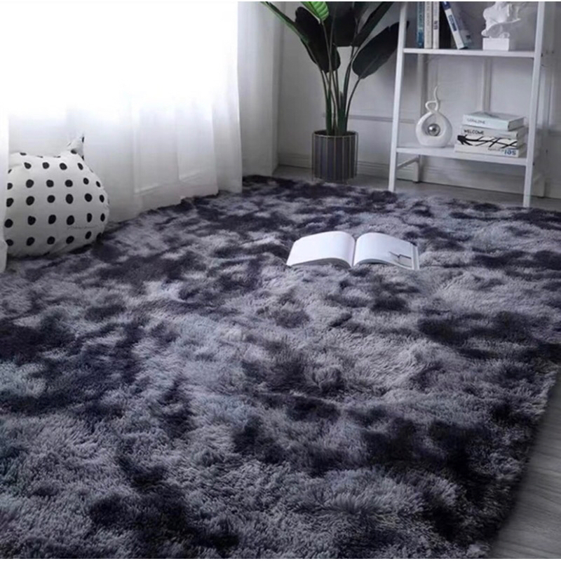 O que é Tapete Preto Peludo Quarto? Guia e Onde Comprar | BuscaProdutos