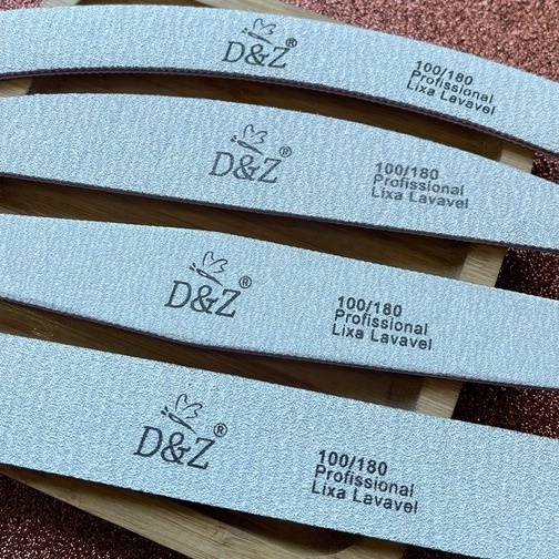 Lixa de unha D&Z Boomerangue/Banana ou Quadrada 100/180 para uso profissional