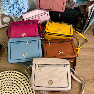 bolsa transversal feminina simples em ziper fechado
