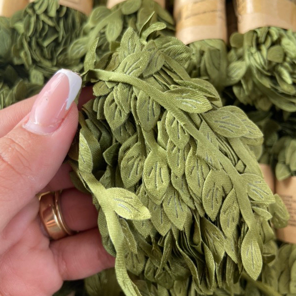 Fio Cordão De Folhas Artificiais Seda Verde 10 Metros P/ Personalizados de Luxo em Oferta na Shopee