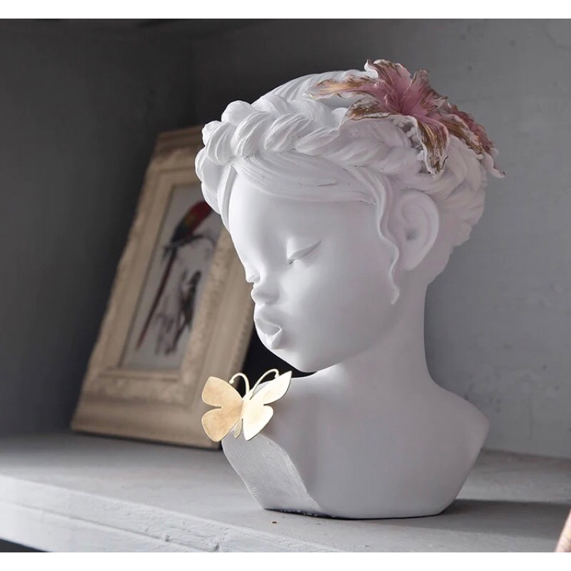 Busto Menina Linda Butterfly 25cm Para Decoração Sofisticada