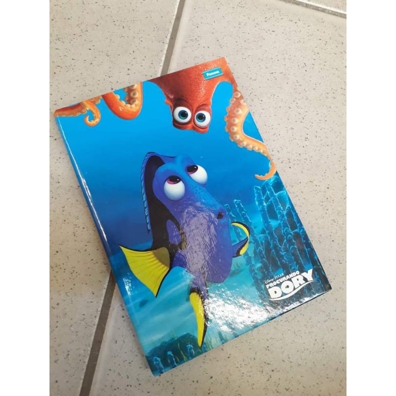 Caderno Dory procurando Dory Disney