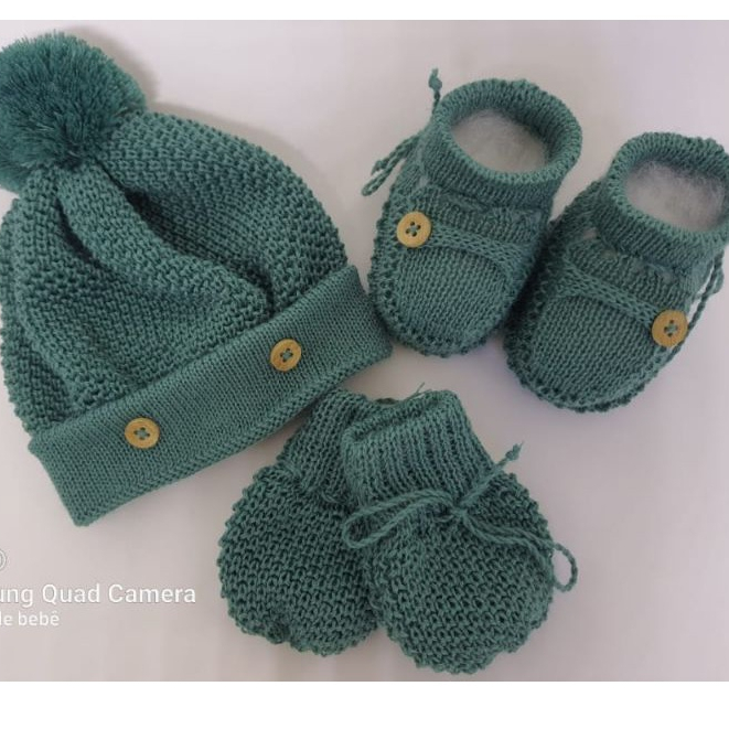 Kit Touca/Gorro Luva e Sapatinho/Botinha Verde Senesio 1 bebê RN até 2 Meses em Tricô de LINHA