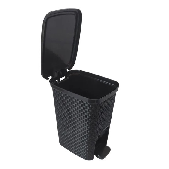 Lixeira Rattan Cesto 7L Com Pedal Preta Para Escritório Banheiro Ou Cozinha - TOY 25738/25743