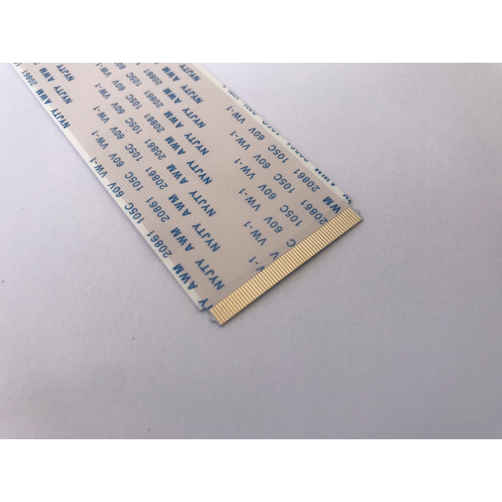 01 Flat Novo 20861 105C  60 vias 3cm de largura 14cm Comprimento Normal Com Travas nos 04 Cantos