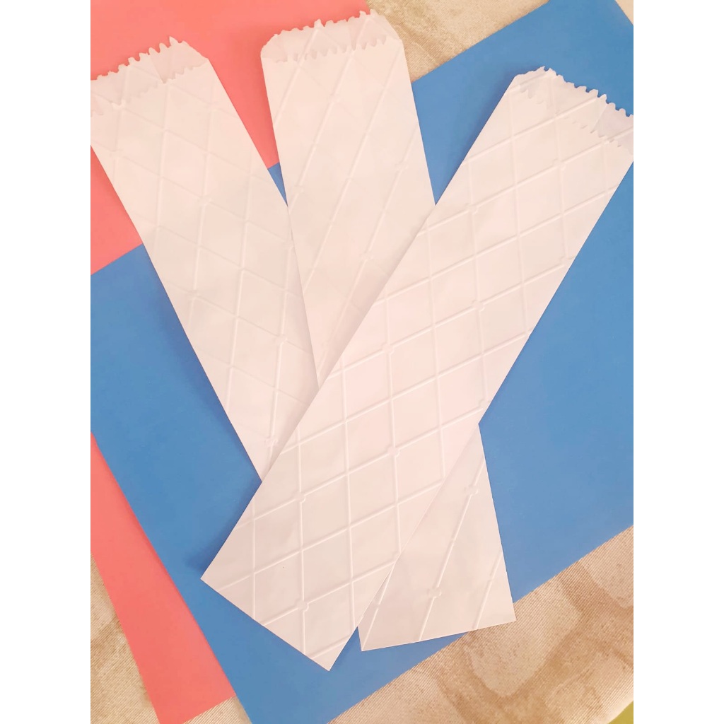 Saquinho de papel personalizado na cor branco ou kraft tamanho 24x6,5