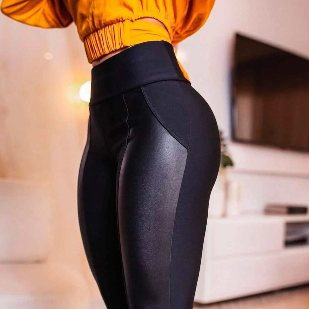 Calça montaria flanelada com cirrê, cintura alta, suplex, modela o corpo e empina o bumbum. — imagem 1