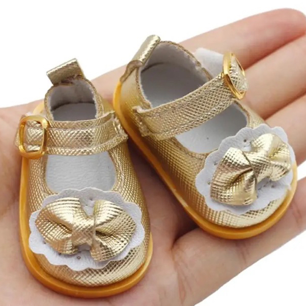 Mini Sapato Boneca Baby Alive 28cm(A boneca não acompanha)