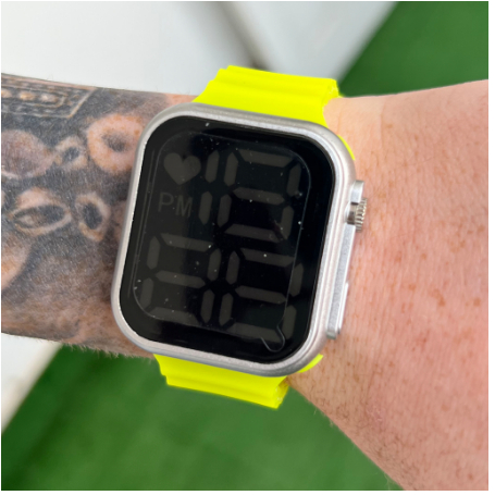 Relógio digital à prova d'água ULTRA/LED para adultos e crianças em Oferta na Shopee