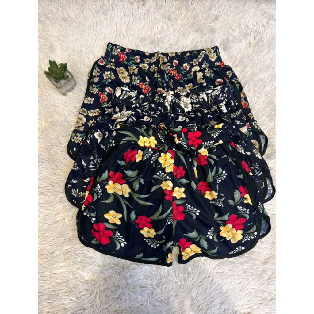 KIT 3 PECAS SHORTS FEMININA ALEATORIO CINTURA ELASTICO  E AMARRAR ESTAMPADAS E LISOS em Oferta na Shopee