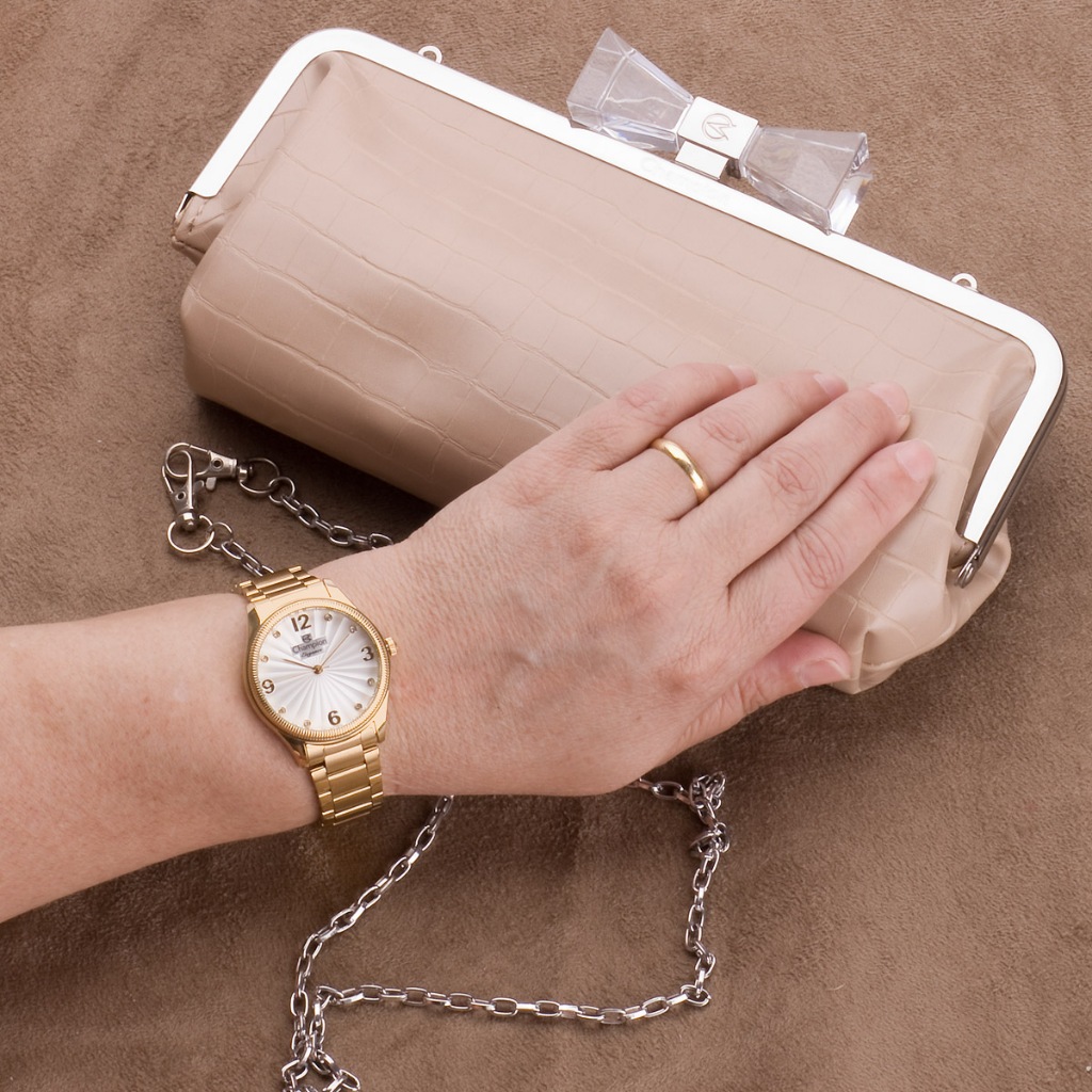 Relógio Champion Feminino Analógico Dourado + Bolsa Original À Prova D'Água Presente Mulher Esposa Namorada Aniversário em Oferta na Shopee