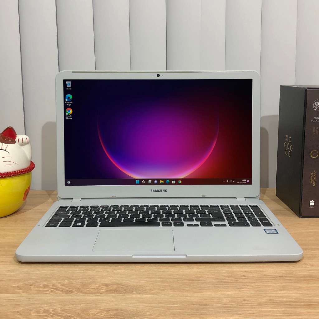 Notebook Samsung Branco | Intel Core i5 | 8Gb RAM | SSD 120Gb | HD 1Tb
