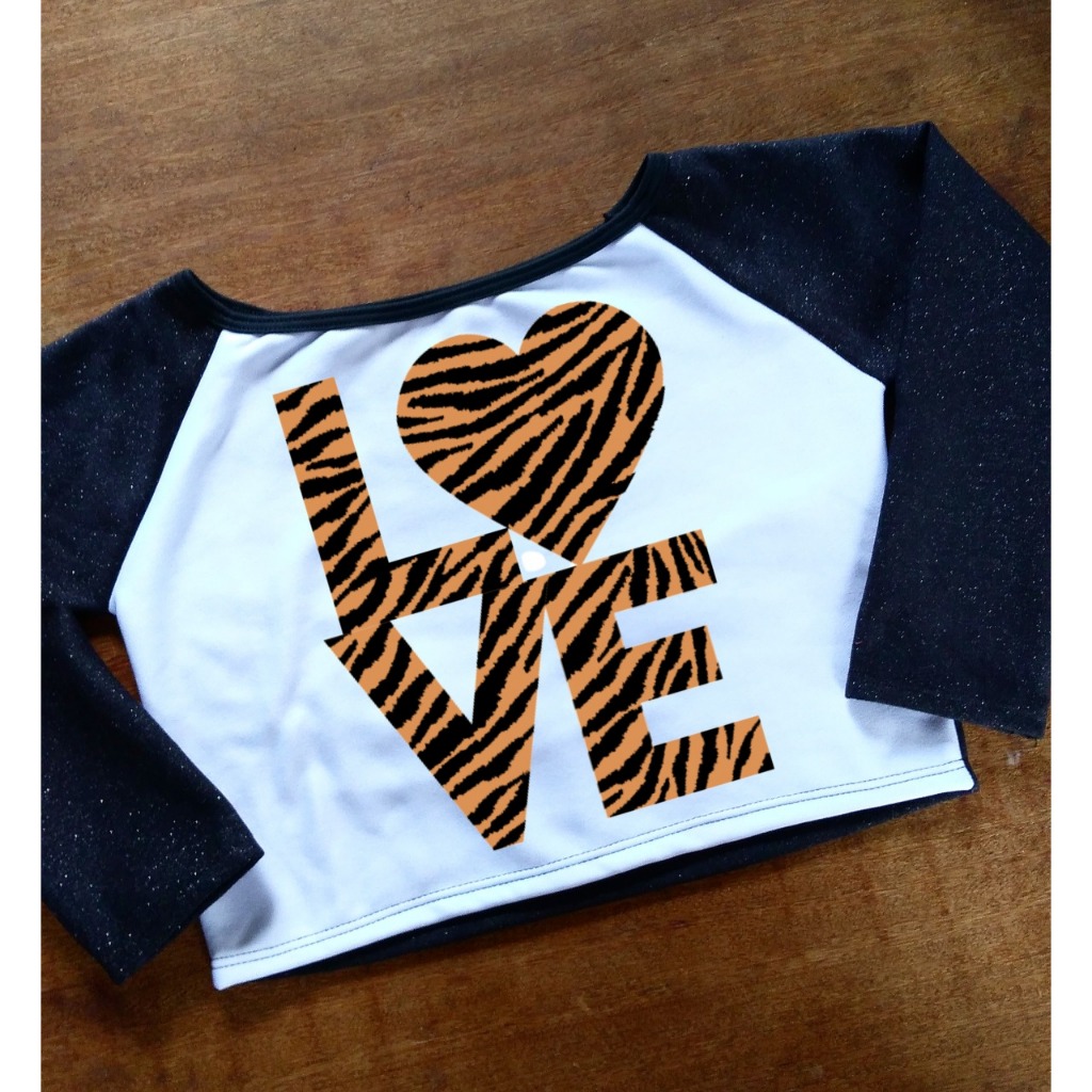 Cropped Amor de Oncinha - Moletom Feminino