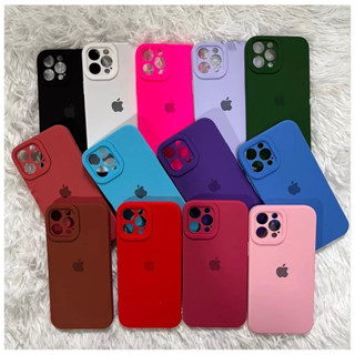 CAPA QUADRADA PRO CÂMERA CAPINHA PARA IPHONE 15/15PRO/15PLUS/15PROMAX aveludada Com LOGO