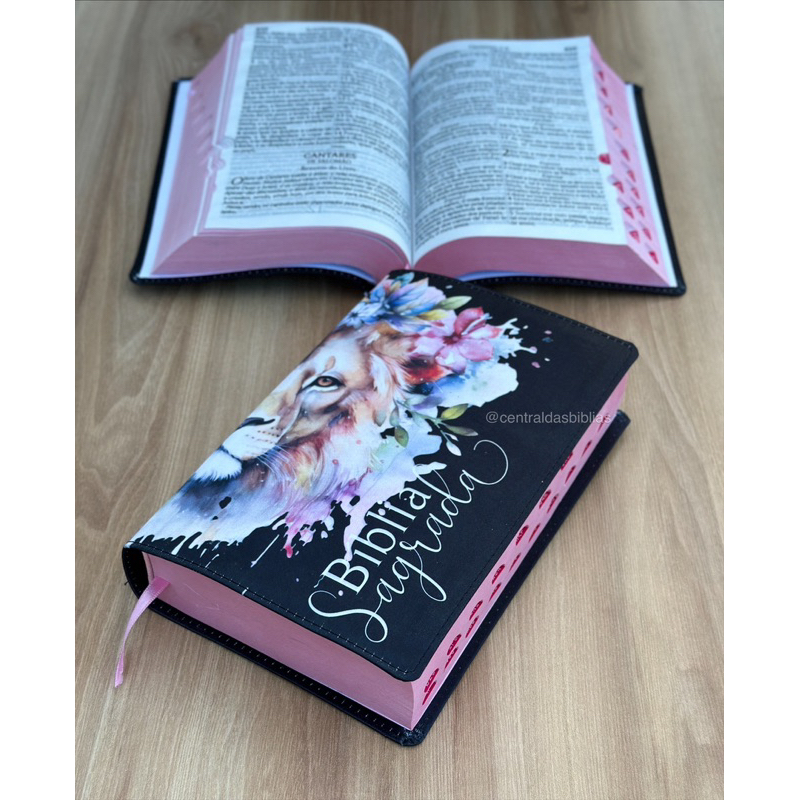 Bíblia Preta Leão Safira - ARC com harpa e índice