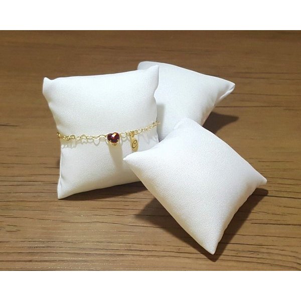 Kit com 16 Mini Almofadas Foscas Oxford 8x8 Pulseiras, Relógios, Semi Joias em Oferta na Shopee