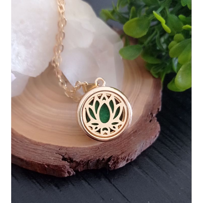 Colar Difusor Dourado com 5 espumas em Oferta na Shopee