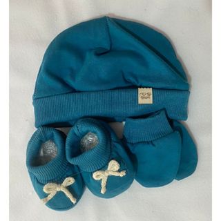 KIT TOUCA/GORRO, LUVAS E BOTINHA SAPATINHO PANTUFA BEBÊ MALHA