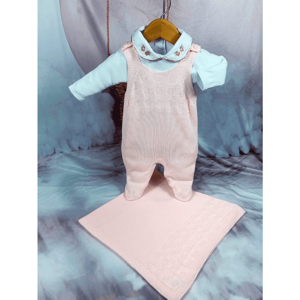 Kit Saida Maternidade Menina Bebe Tricot Rosa Jardineira
