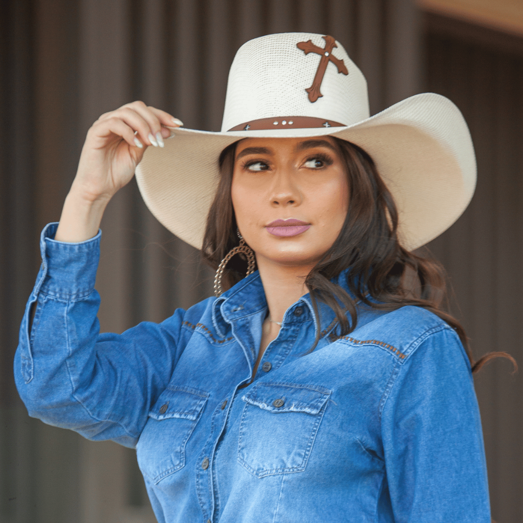 Chapéu Country Feminino e Masculino com cruz de couro e strass original Mundial em Oferta na Shopee