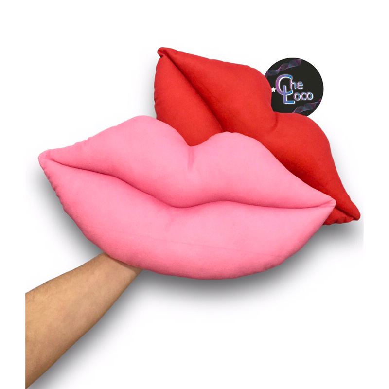 Almofada 3D Boca decorativa