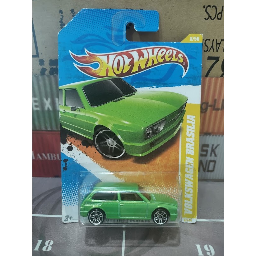 Hot Wheels 2011 Volkswagen Brasilia Verde (Primeira Edição) | VOLKSWAGEN | 2011