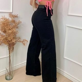 Calça wide leg preta pantalona jeans