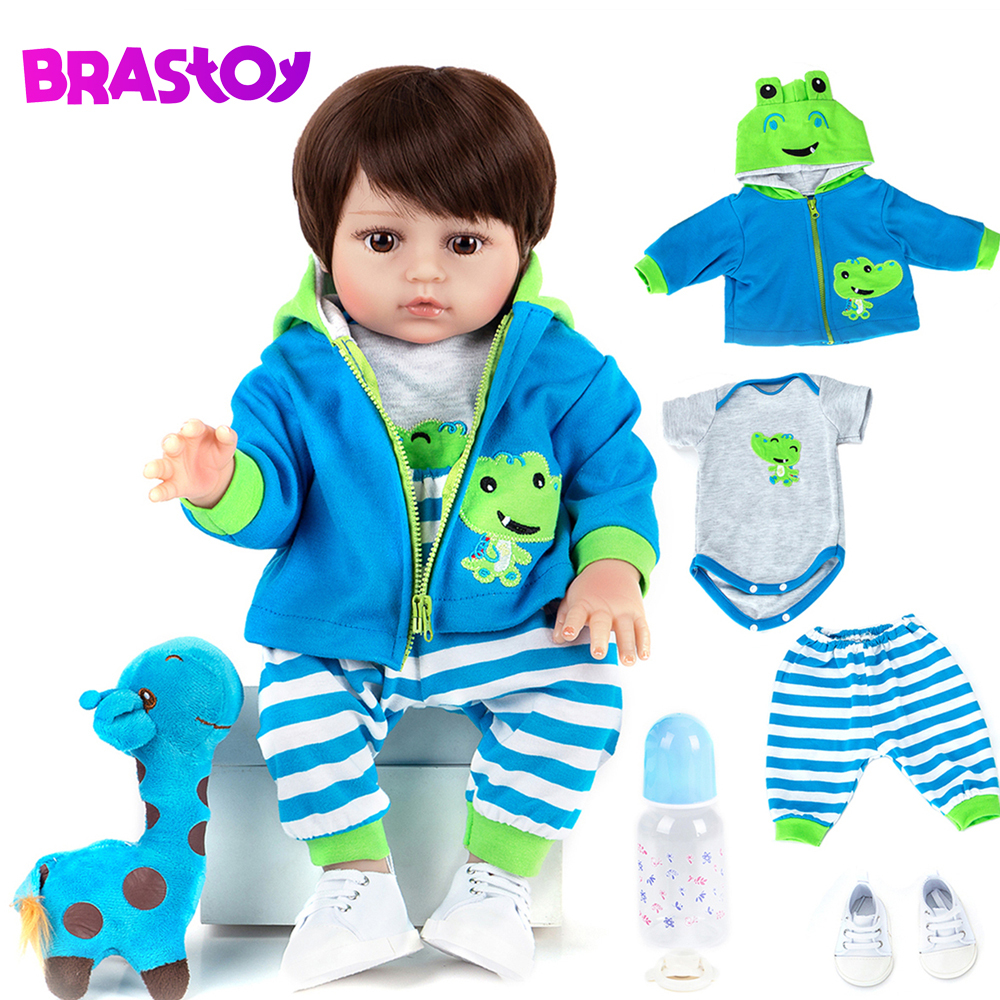 Brastoy Bebê Boneca Reborn Menino Olhos Castanhos Cabelo Curto Roupas Sapo 48cm em Oferta na Shopee