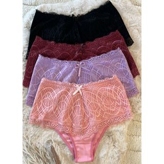Kit 3 Calcinha de Algodão Feminina Cós Alto Cintura Alta Detalhes em Renda