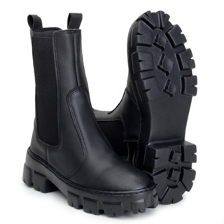 Bota Coturno Feminino Tratorada Blogueira Shelsen com Elastico, Solado Antiderrapante- cor Preta  - Marca KLON