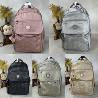 Mochila Tectel com Aba KPL Metalizada Linha Importada toda Forrada Ótimo Acabamento Chaveiro Macaquinho Zíper
