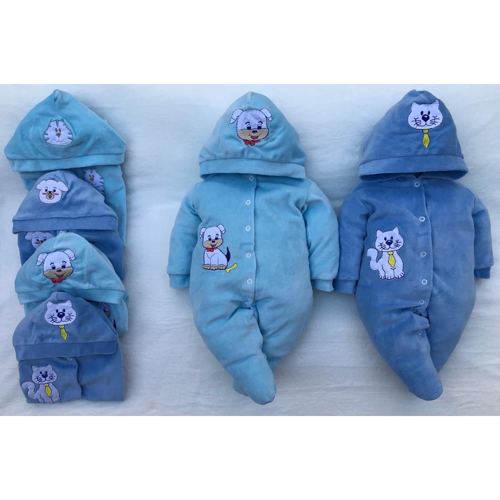 Macacão Bebê Plush Menino Bordado com Touca