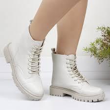 Coturno Bota Feminina Tratorada Macia Cano Curto Costurado