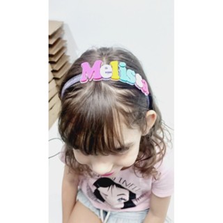Tiara com nome acrilico