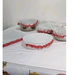Cobre alimentos no kit com 5:assadeira ,potes,bacias,janelas,saladeaira