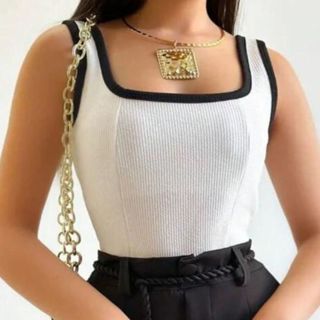 Body de em U Old Money Zara em anarruga em Oferta na Shopee