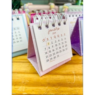 Mini Calendário de Mesa 2024 com Espirais