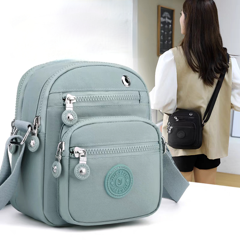 Bolsa feminina Pequena Nylon impermeável casual Transversal tiracolo com pompom