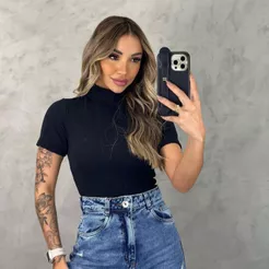 Body Gola Alta Manga Curta Tecido Anarruga Liso Feminino