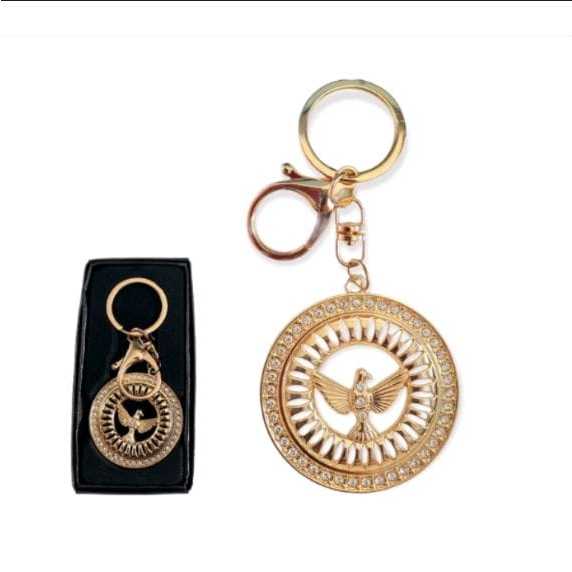 Chaveiro Divino Espírito Santo Dourado Com Strass, Belíssimo em Oferta na Shopee
